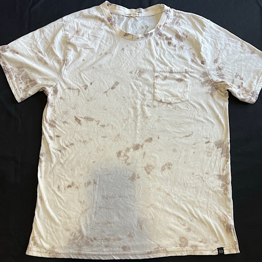 White tie-dye splatter,Size large.threads 4 thought